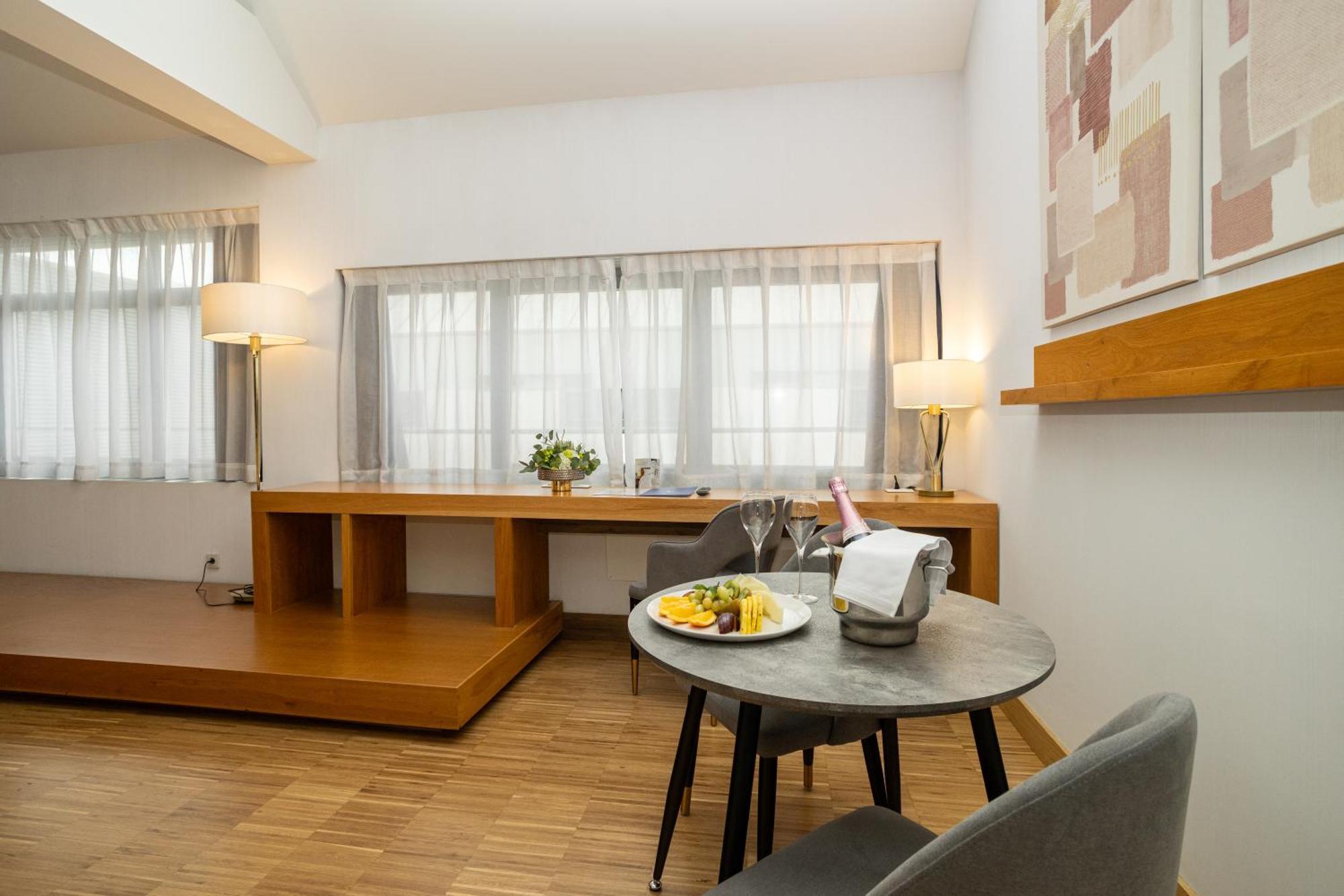 Hotel Villa Odon Villaviciosa de Odón Kültér fotó